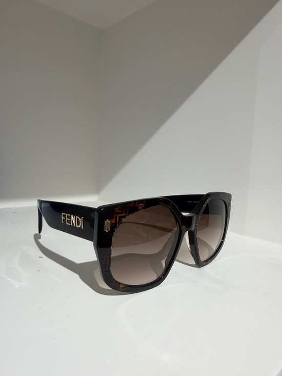 Fendi Accessories - Fendi Logo Sunglasses